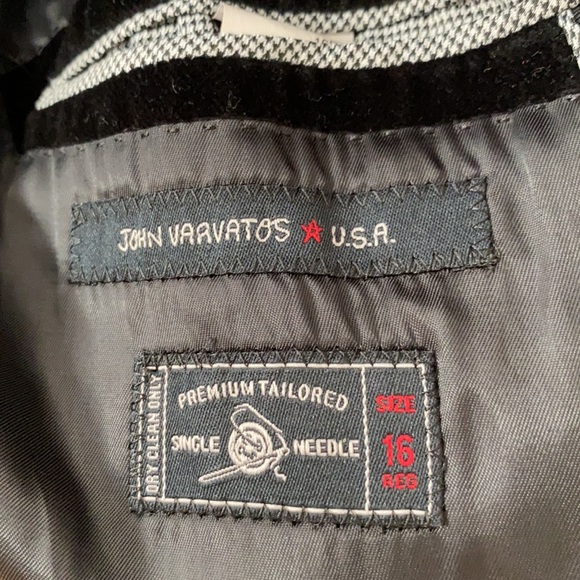 John Varvatos Black Velvet Blazer - Picture 4 of 7